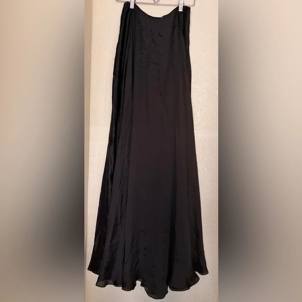 Ralph Lauren Black Flowing Maxi Skirt - Picture 2 of 7